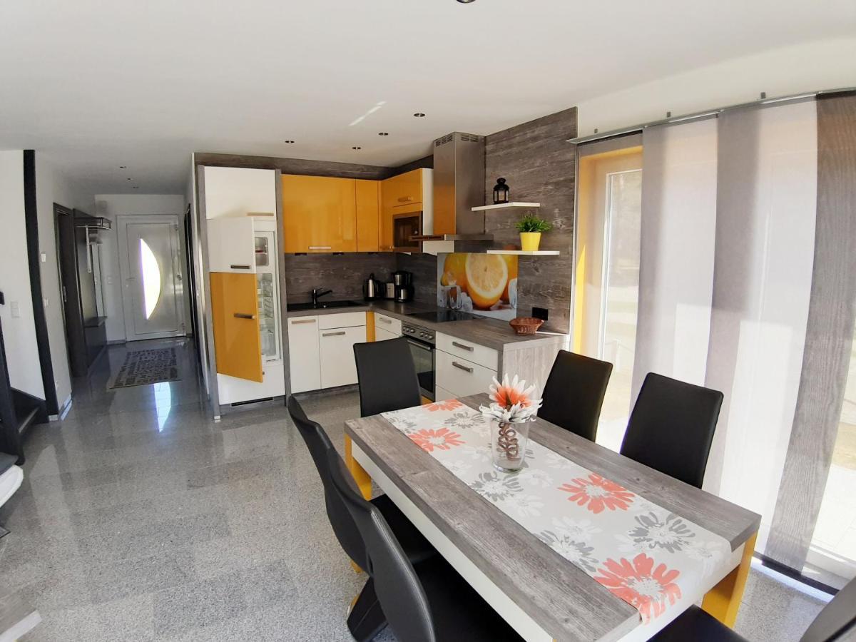 Wellenreiter 2 Appartement Breege Buitenkant foto